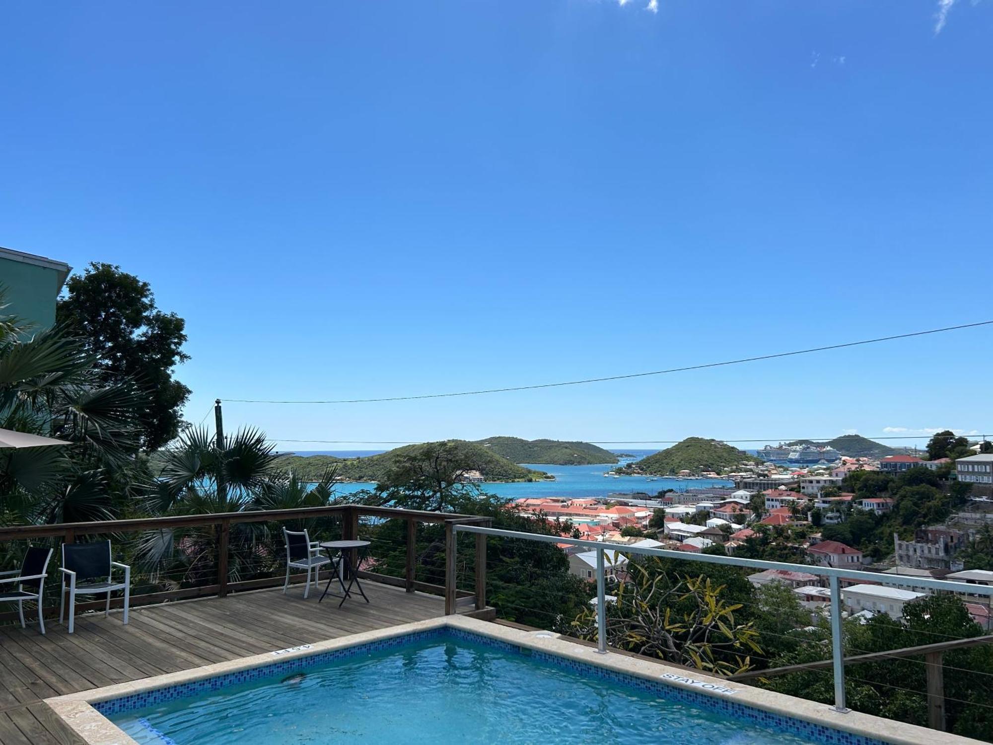 The Green Iguana Hotel Charlotte Amalie Buitenkant foto